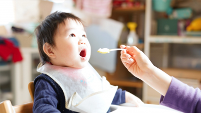 おやつ・あそびの様子